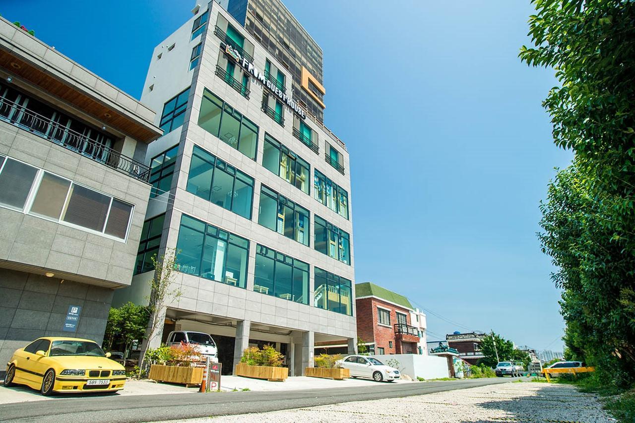 From Guesthouse Busan Esterno foto
