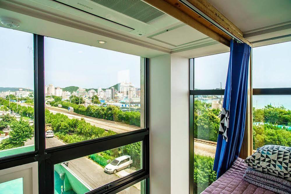 From Guesthouse Busan Esterno foto
