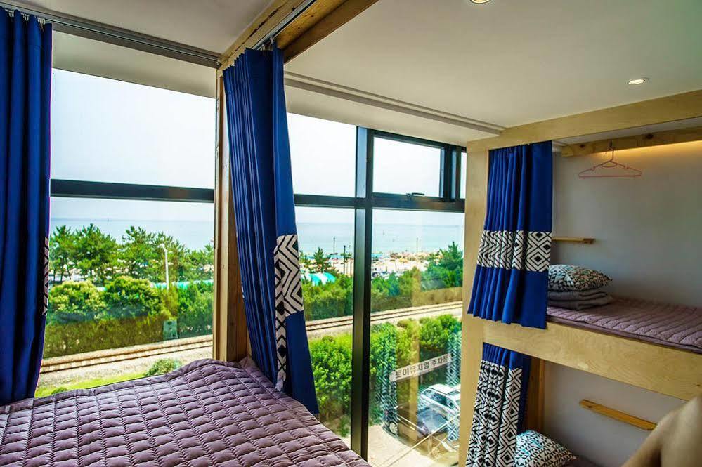 From Guesthouse Busan Esterno foto
